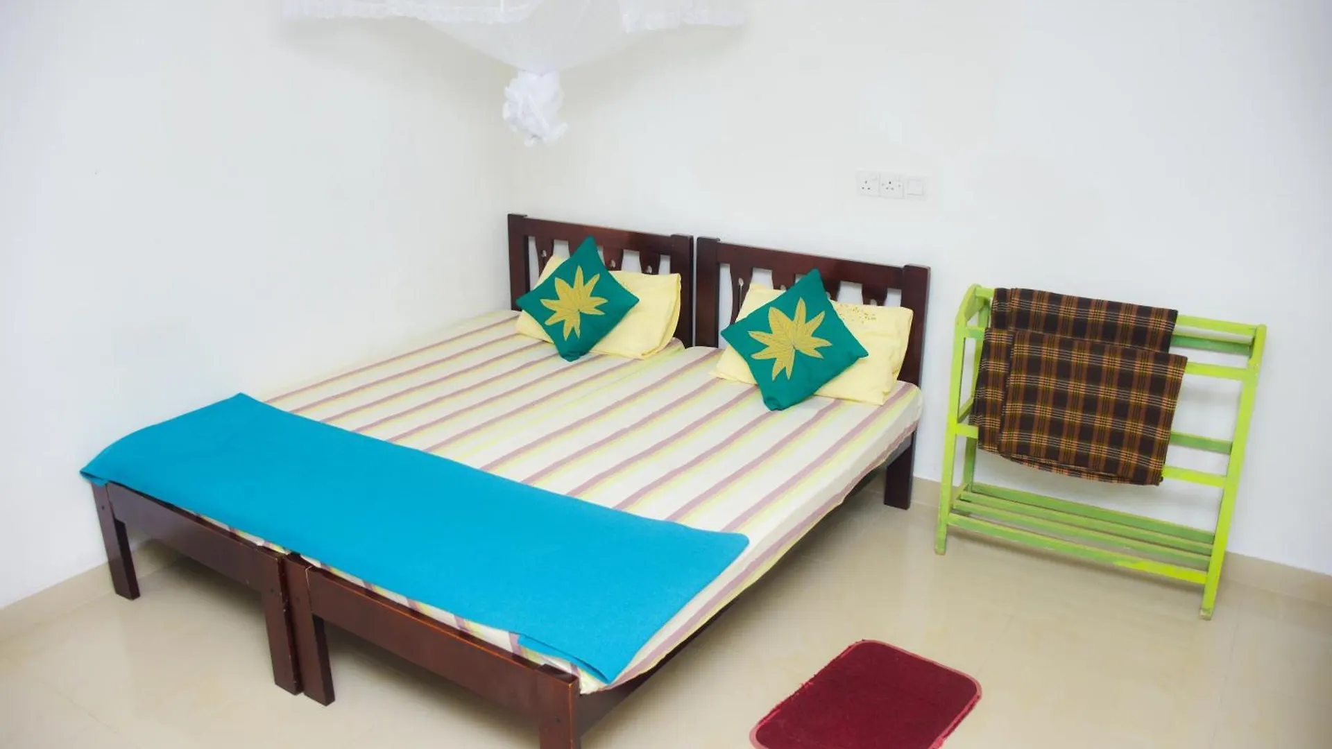 Apartment Green Woods Guest Kandy