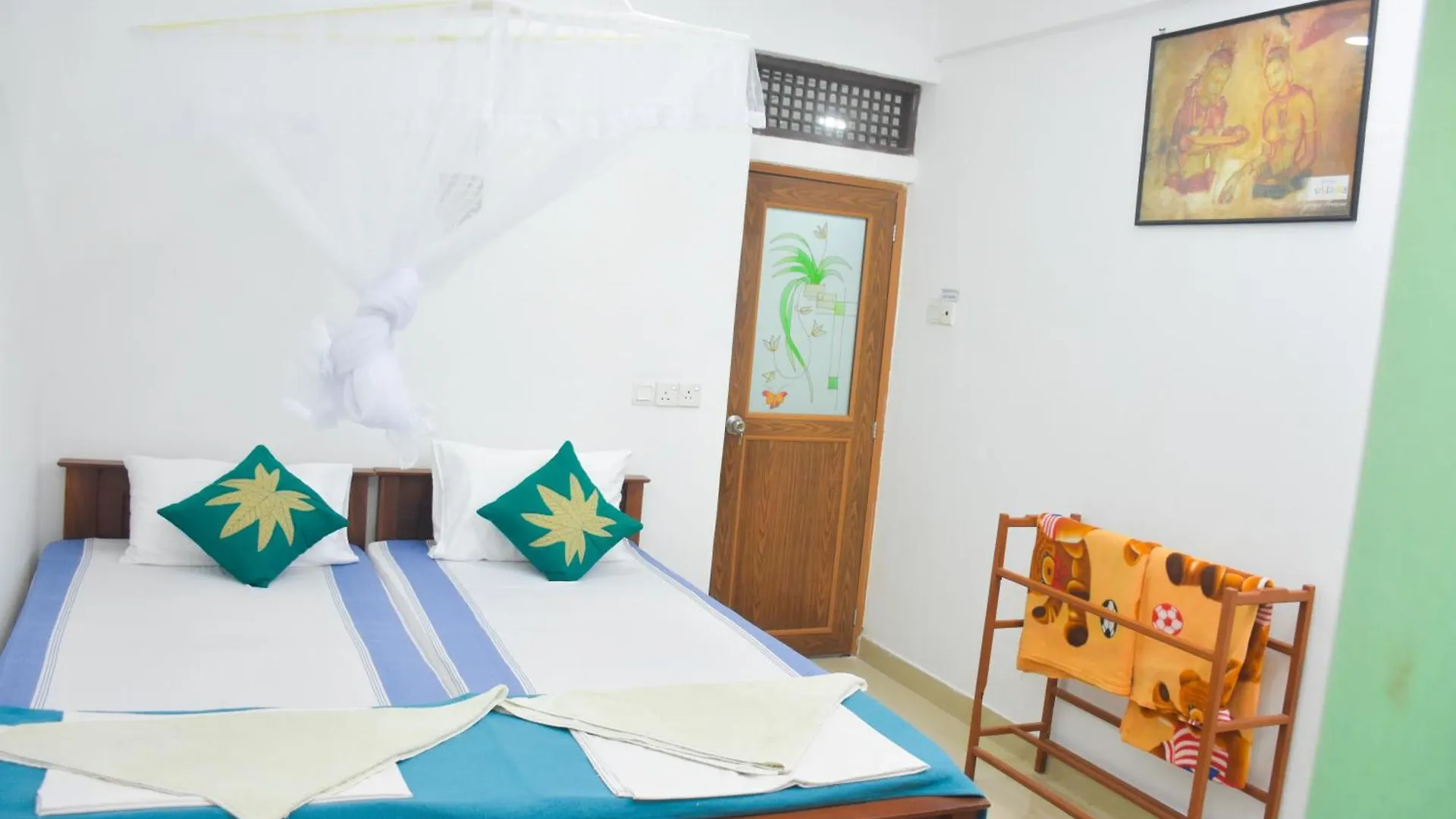 Apartment Green Woods Guest Kandy